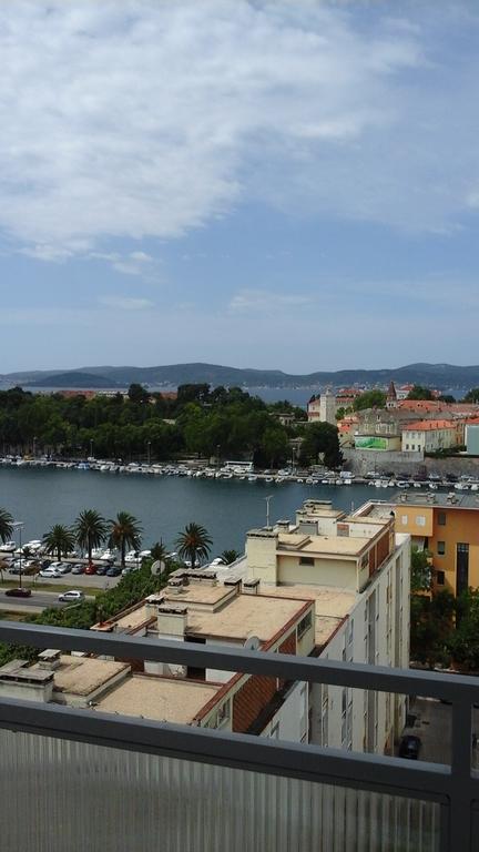 Panorama Apartment Zara Esterno foto